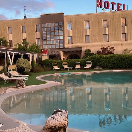 Hotel Posta 77 San Giorgio In Bosco Dış mekan fotoğraf