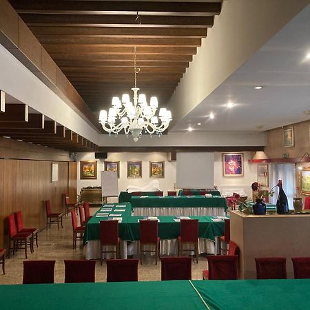 Hotel Posta 77 San Giorgio In Bosco Dış mekan fotoğraf