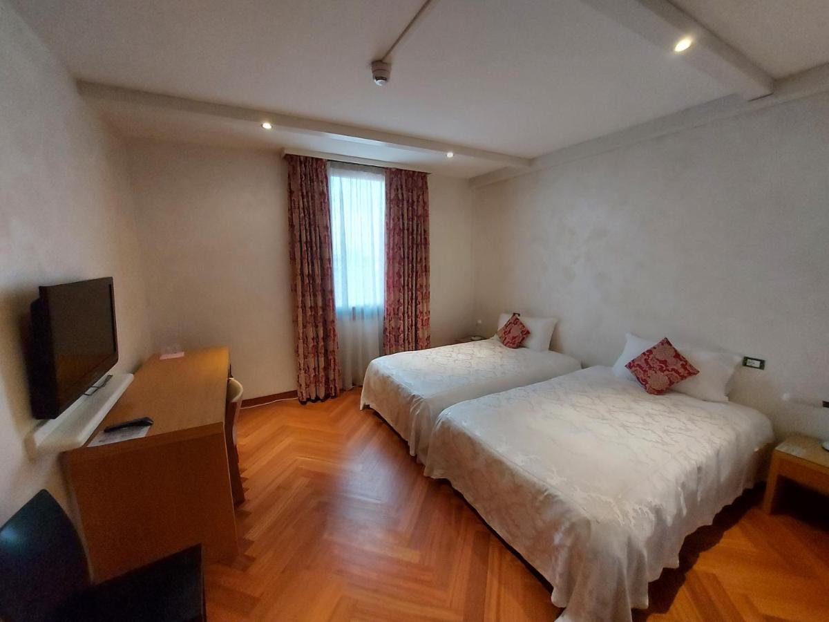 Hotel Posta 77 San Giorgio In Bosco Dış mekan fotoğraf