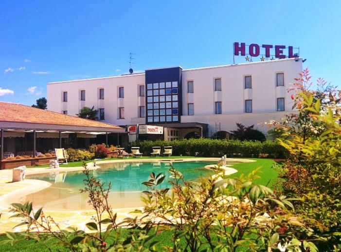 Hotel Posta 77 San Giorgio In Bosco Dış mekan fotoğraf