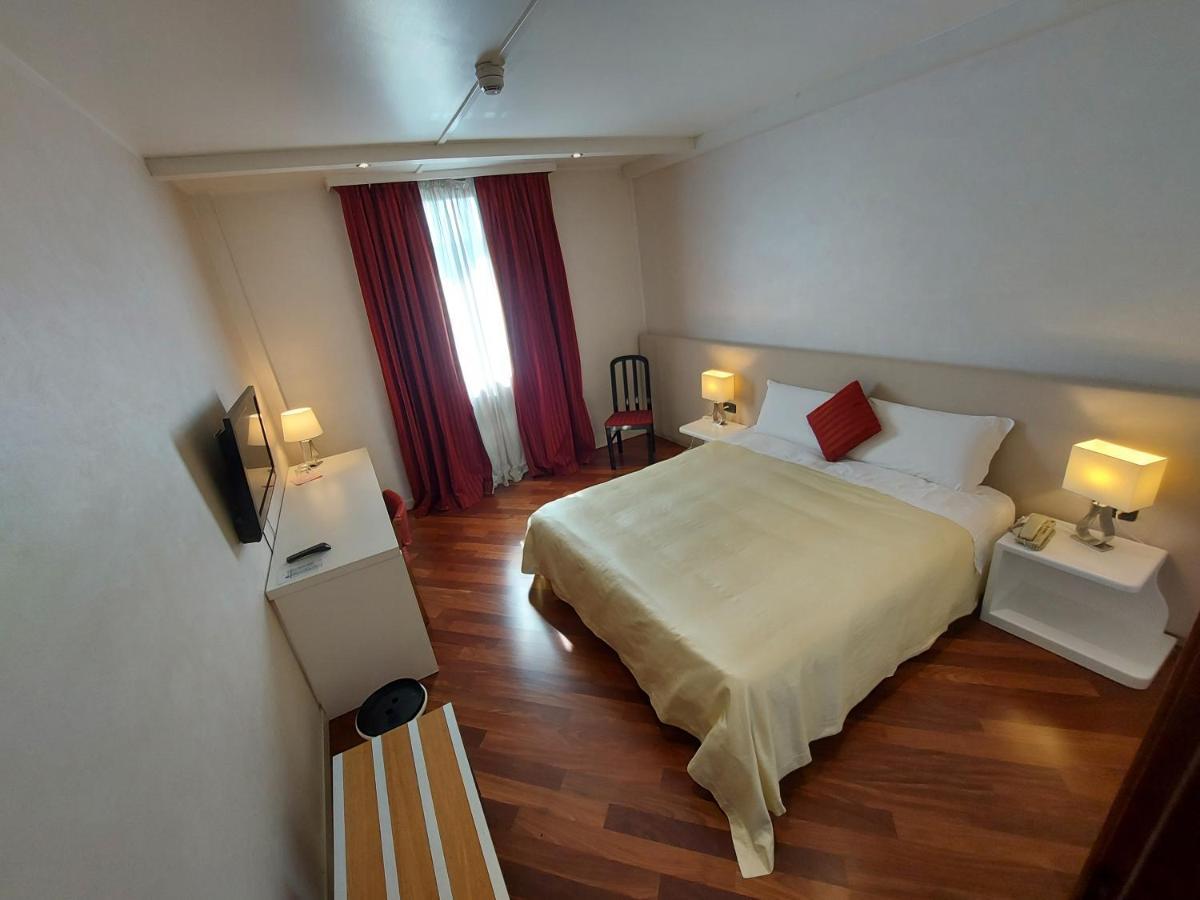 Hotel Posta 77 San Giorgio In Bosco Dış mekan fotoğraf