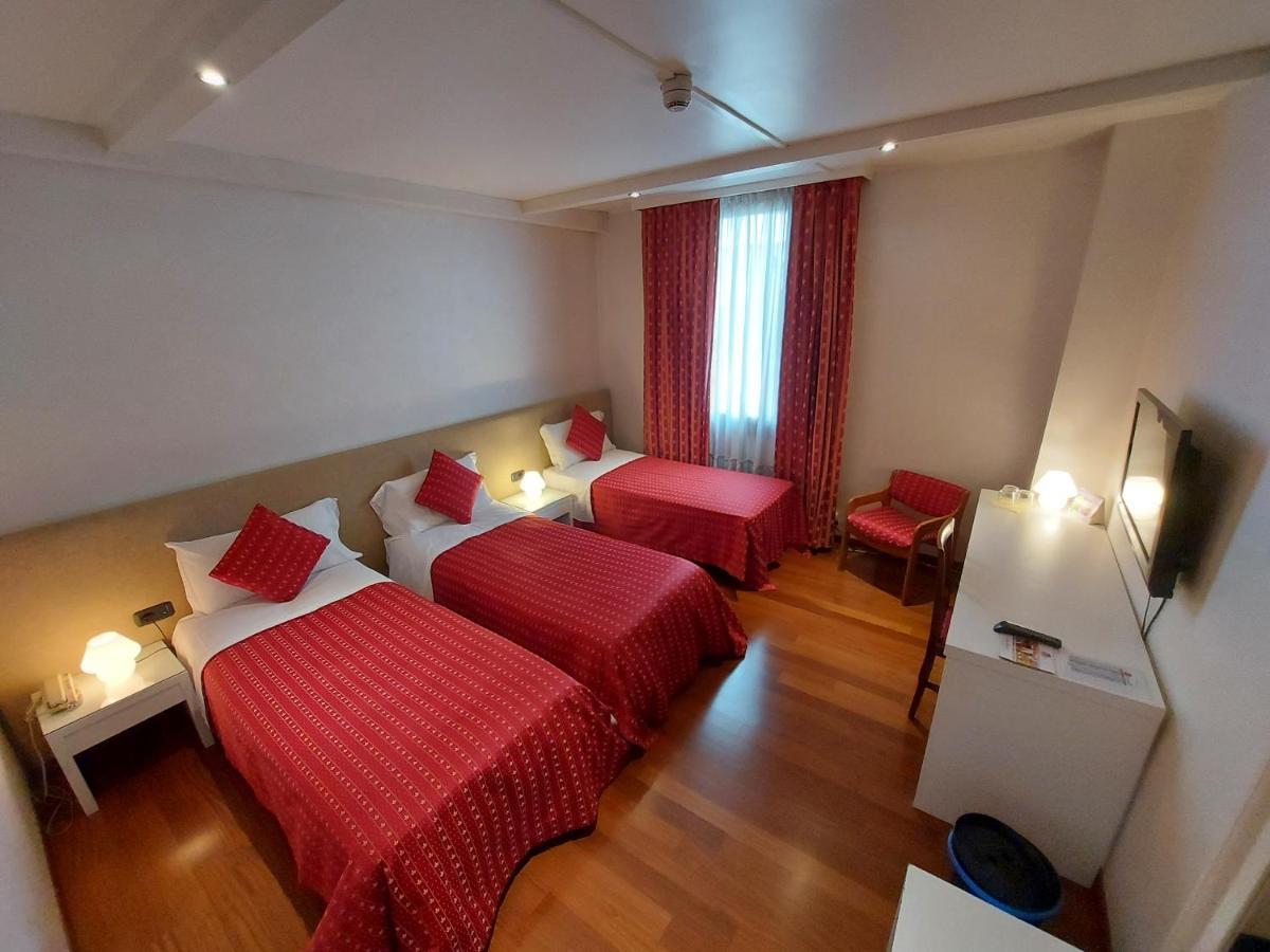 Hotel Posta 77 San Giorgio In Bosco Dış mekan fotoğraf