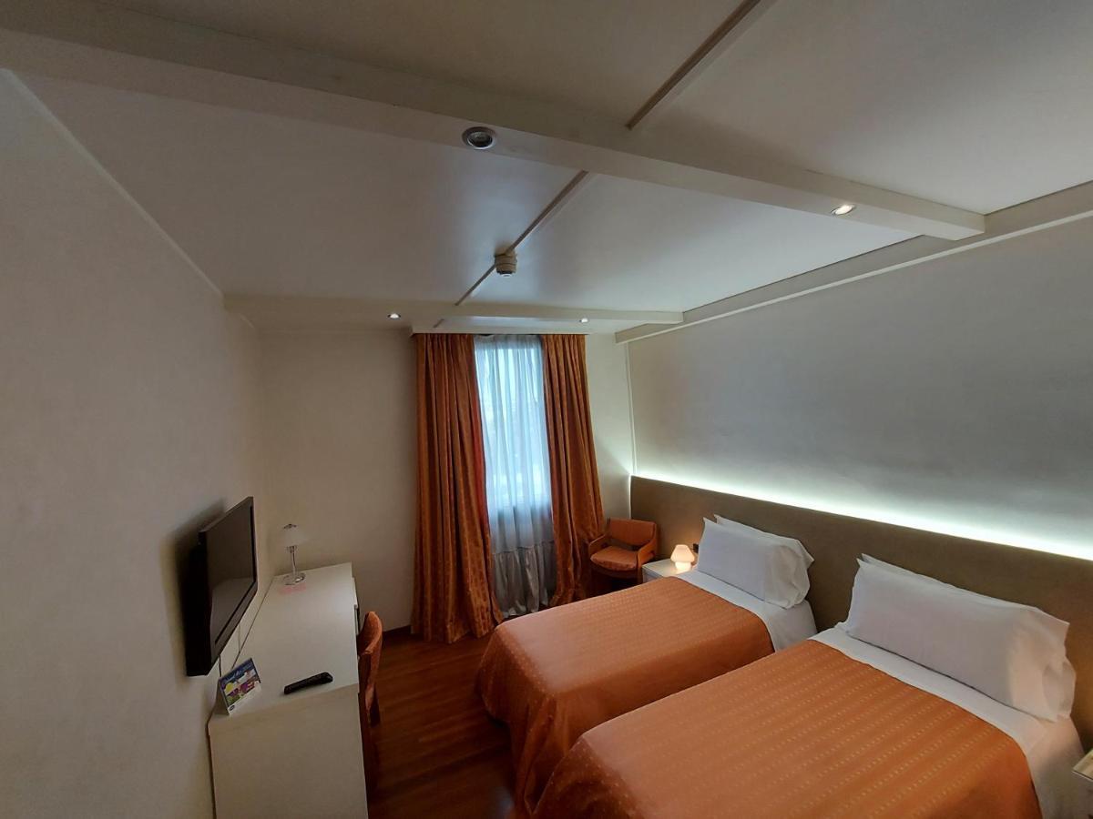 Hotel Posta 77 San Giorgio In Bosco Dış mekan fotoğraf