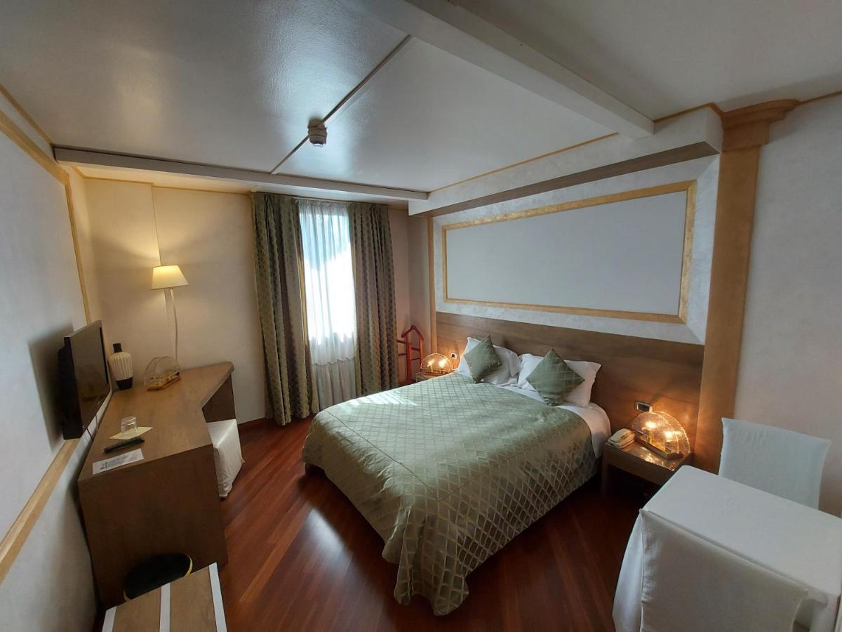 Hotel Posta 77 San Giorgio In Bosco Dış mekan fotoğraf